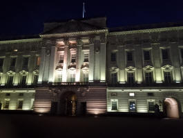 Buckingham Palace on our sightseeing tour this evening.