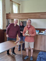 Lester Brett Trophy being presented to Nigel Gale of Drinkstone by the judges Andrew Stone and Cath Colman (taken by Ruth Munnings).