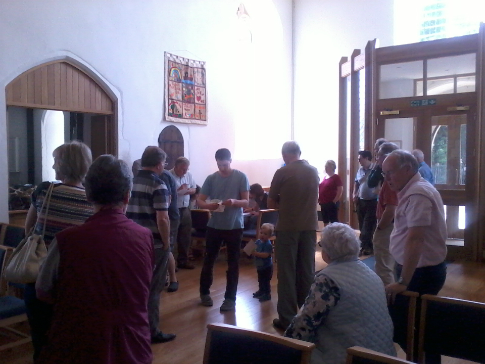 Ringing Master Tom Scase making the draw for the ringing order.